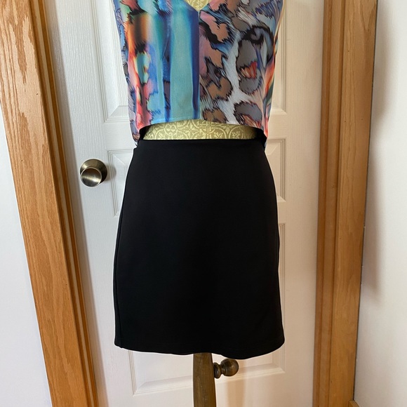 Bebe Dress Mini Sleeveless Crop Black Skirt Multicolour Top Size Large New - Picture 8 of 11